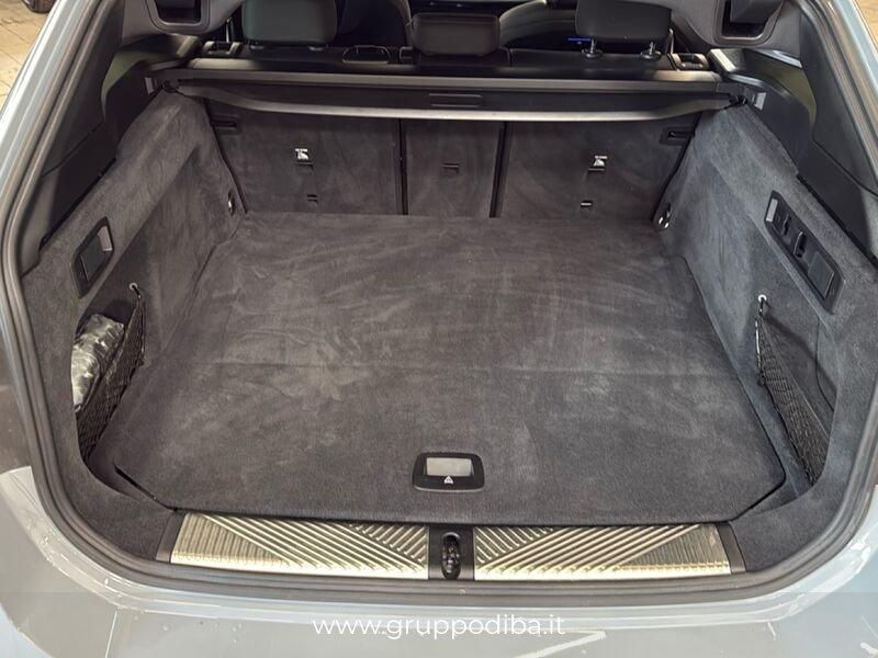 BMW Serie 5 G61 Touring 520d Touring 48V xdrive MSport Pro auto