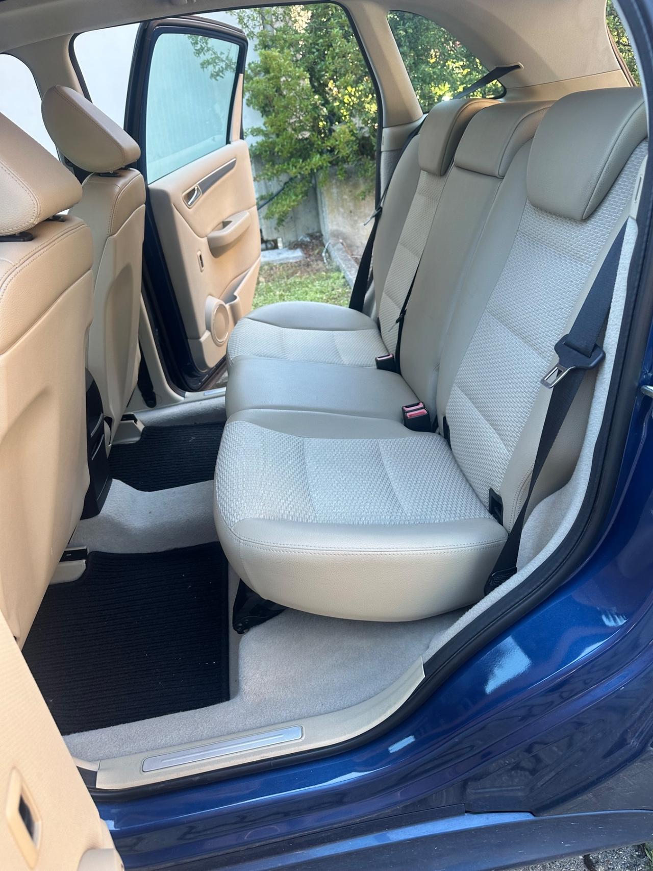 Mercedes-benz B 180 NGT BlueEFFICIENCY Premium