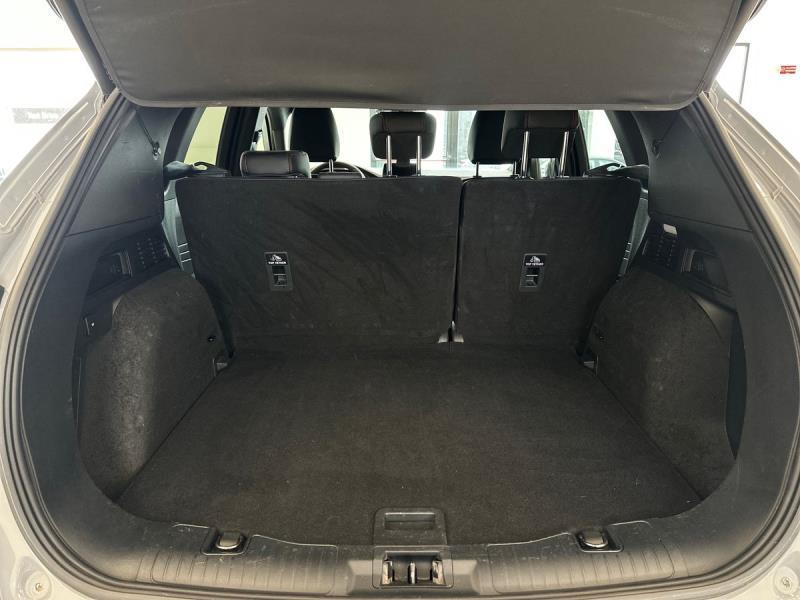 Ford Kuga 2.5 Full Hybrid ST-Line X 2WD e-Shifter