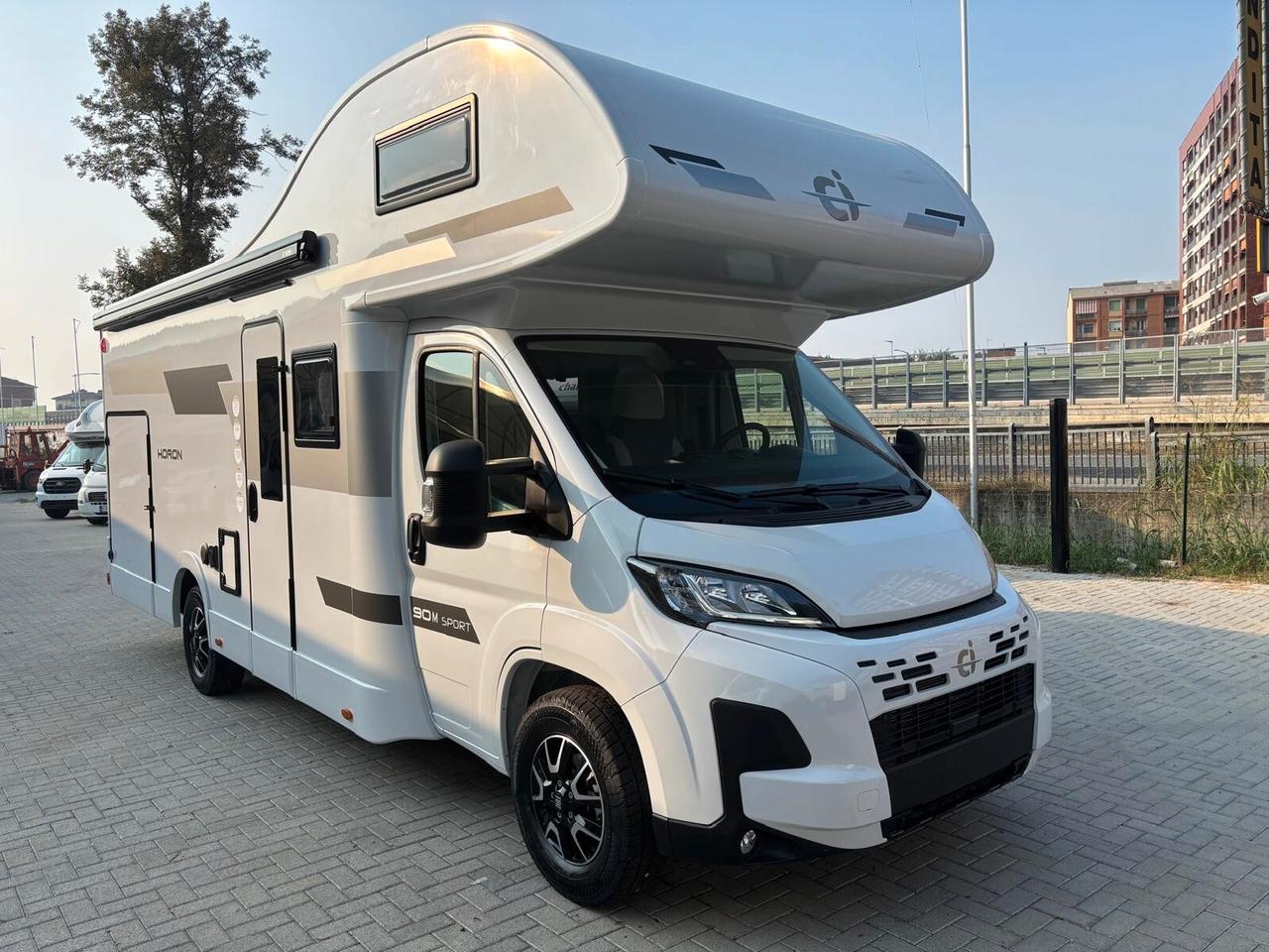 Ci International Horon 90M Sport camper