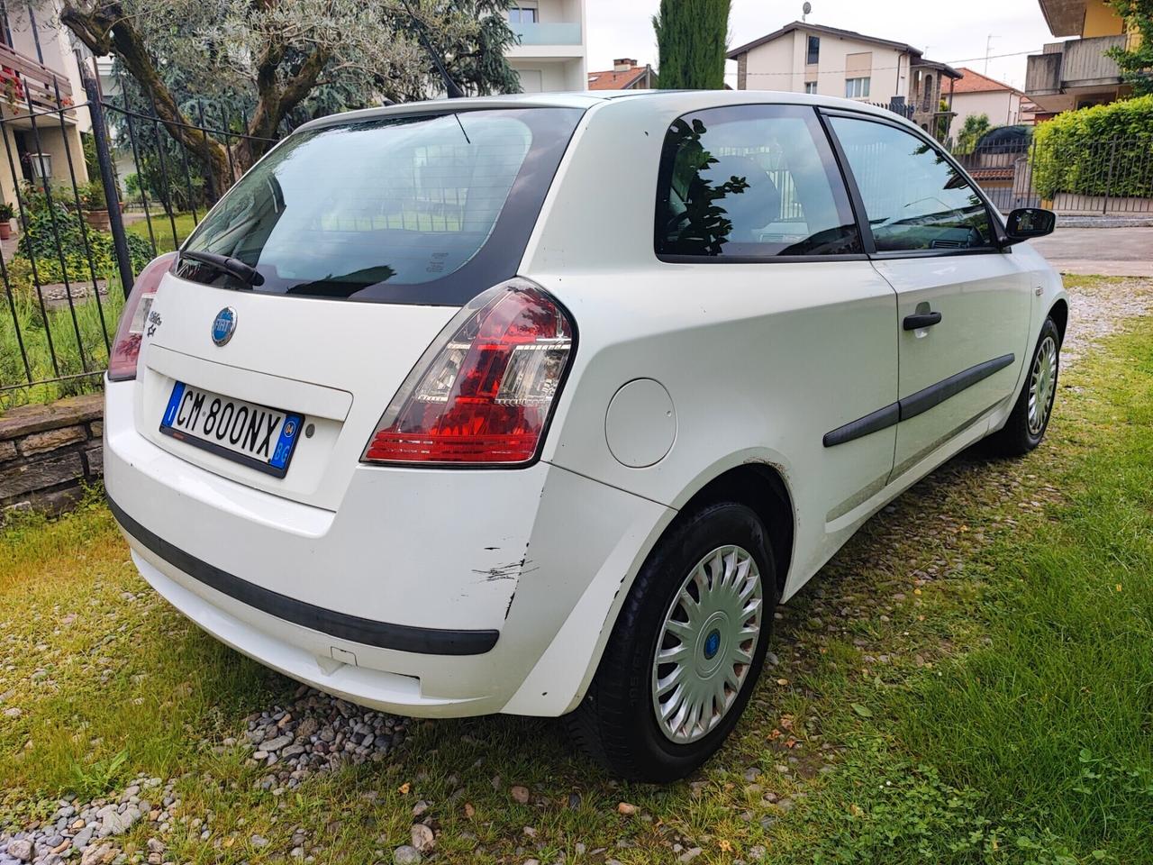 Fiat Stilo 1.6 Benz euro 4 lavori certificati neopatentati