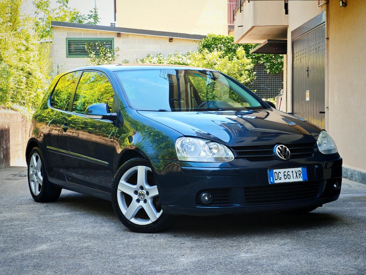 Volkswagen Golf 1.6 BENZINA 115cv / Uniproprietario
