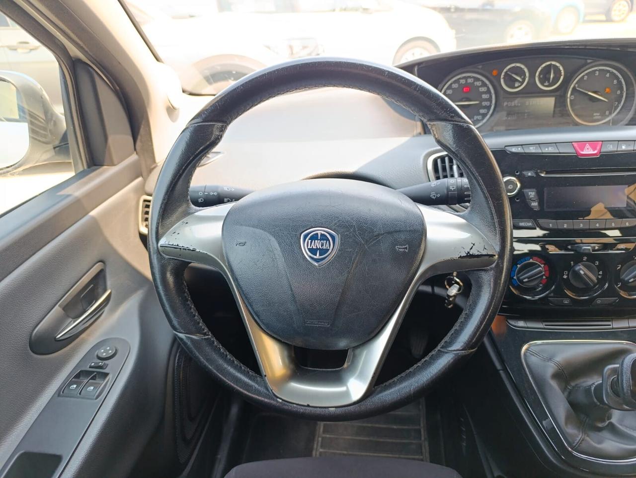Lancia Ypsilon 1.2 cc 69 CV 5 porte GPL Ecochic 2013