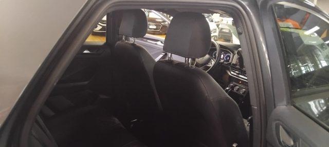 VOLKSWAGEN T-Roc 1.0 TSI R-LINE