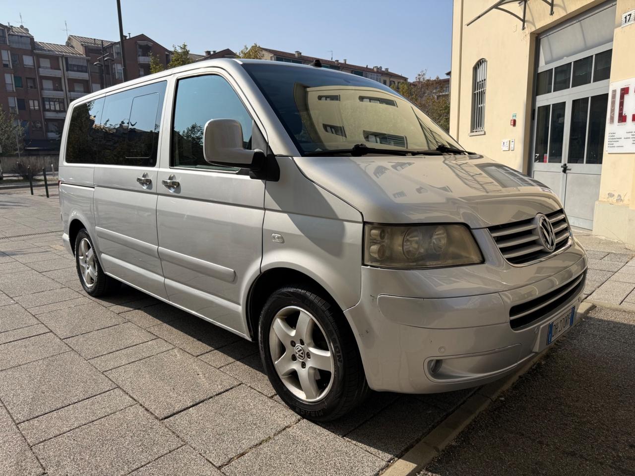 Volkswagen Multivan 2.5 TDI/174CV 4motion Highline