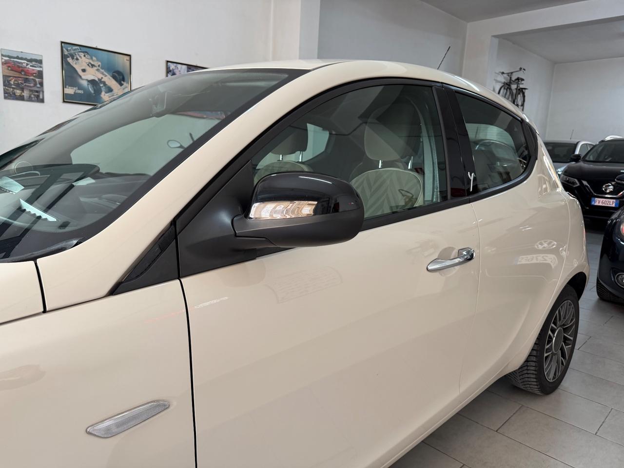 Lancia Ypsilon 1.2 Benzina 69 CV Platinum