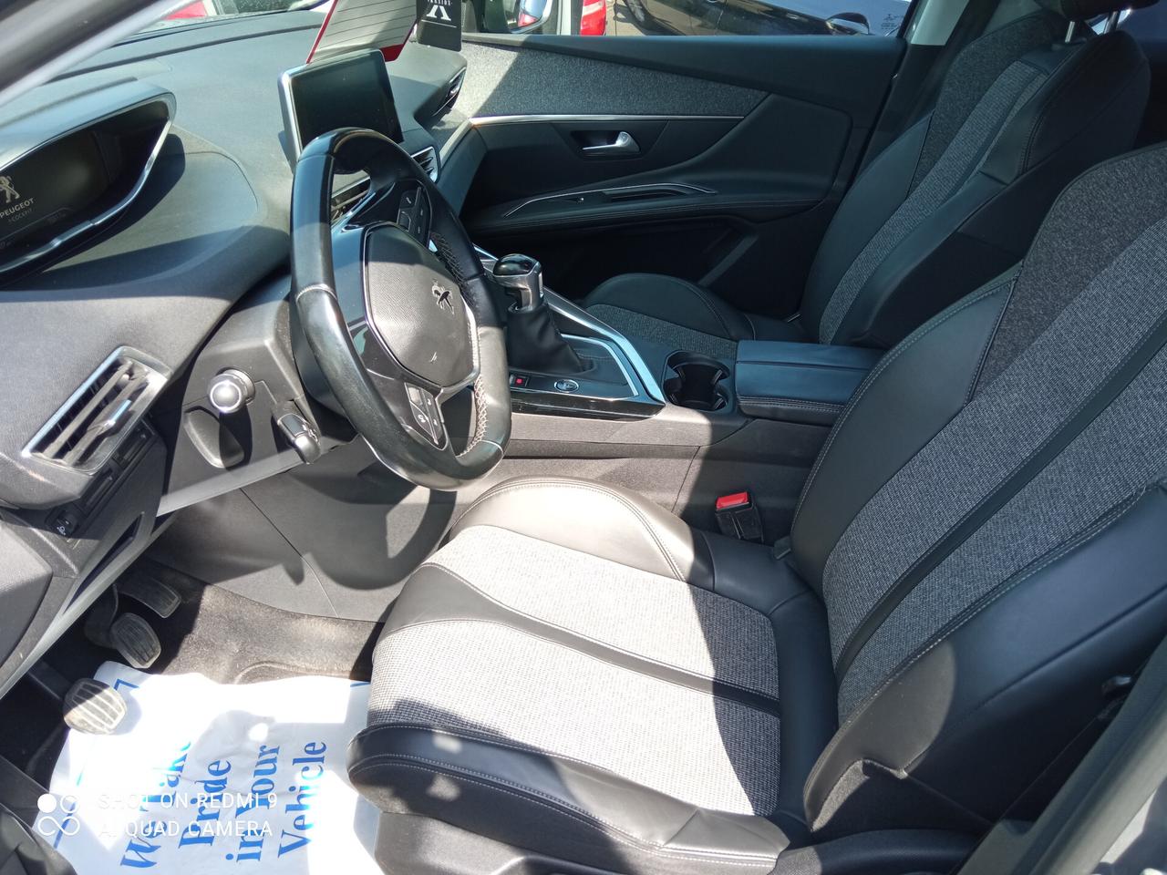 Peugeot 3008 BlueHDi 130 S&S Allure 5P