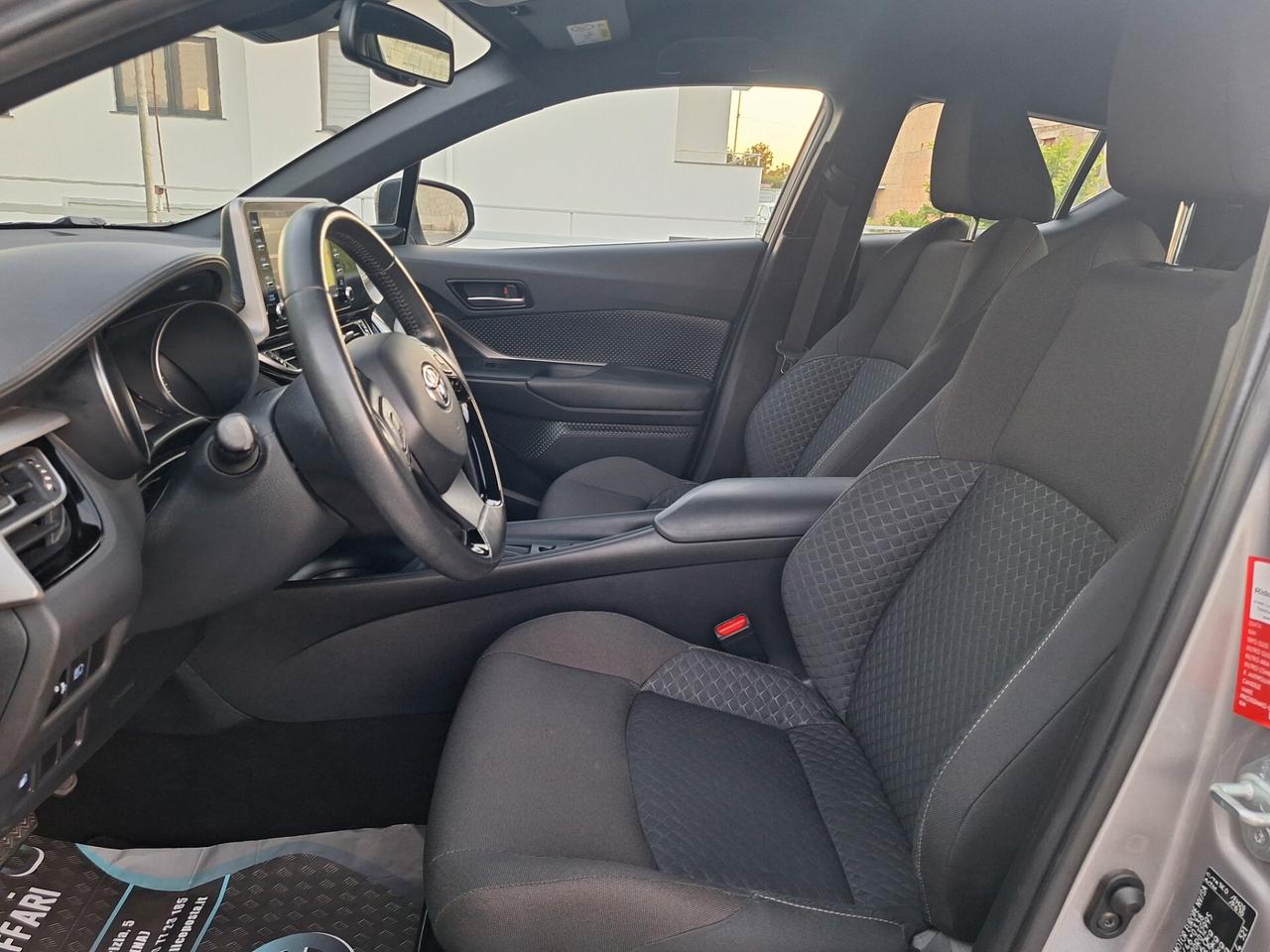 Toyota C-HR 1.8 Hybrid E-CVT Business NAV+RETROCAM 2020