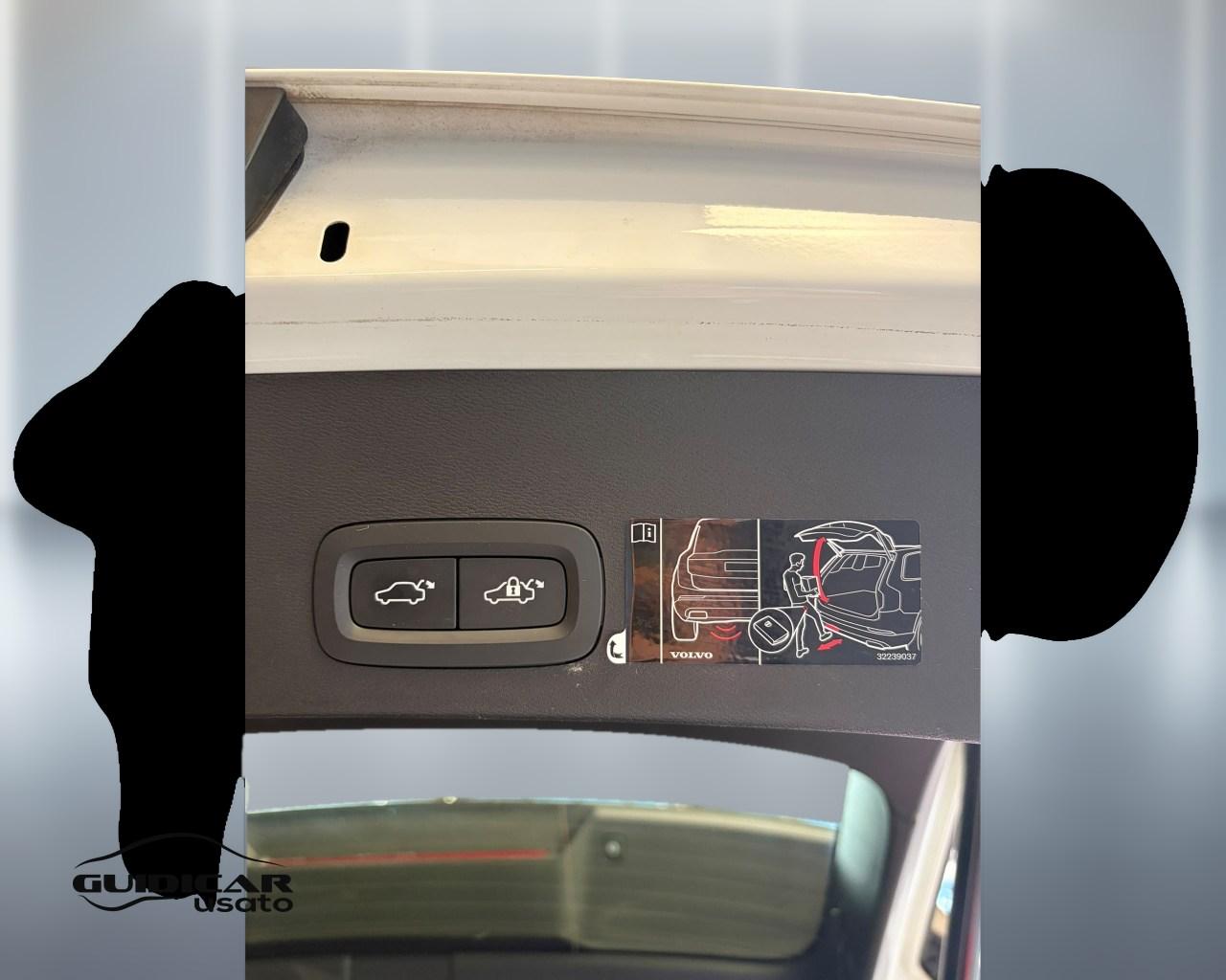 VOLVO XC40 - XC40 1.5 t2 Momentum Pro auto my21