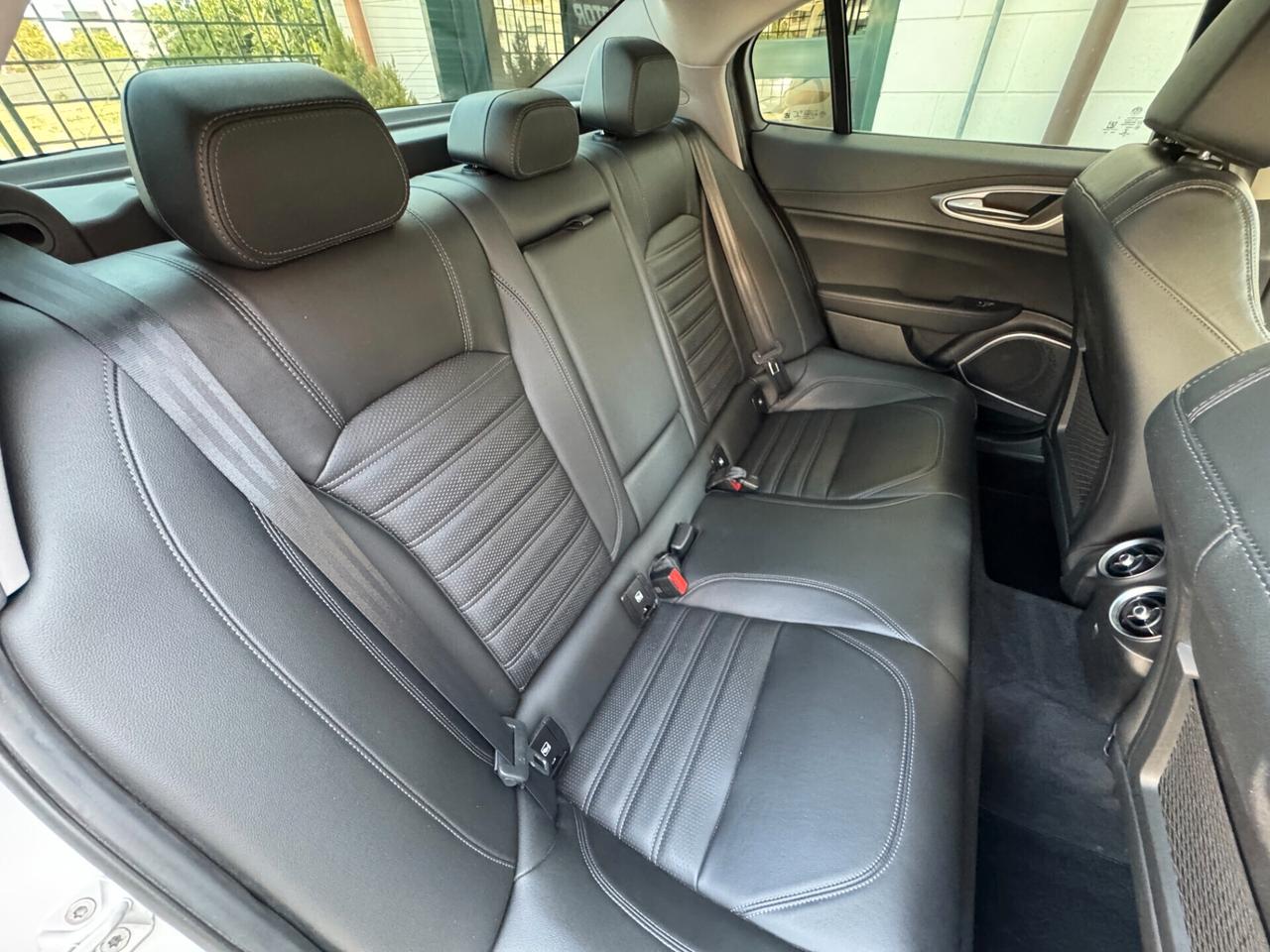 ALFA ROMEO GIULIA 2.2 T VELOCE Q4 210 cv auto MY20