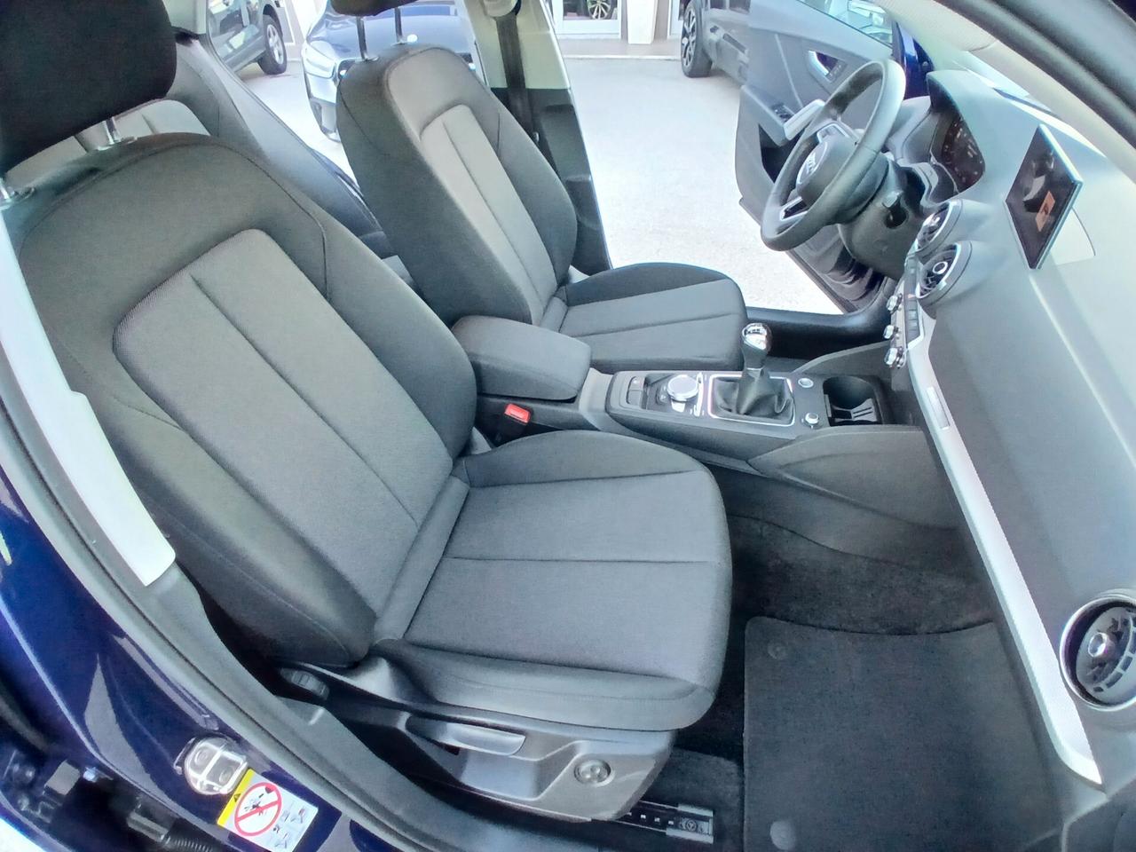 Audi Q2 TFSI 110CV BENZ 2022 ADVANCED