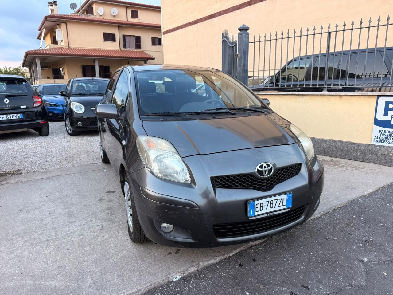 Toyota Yaris 1.3 5 porte Sol