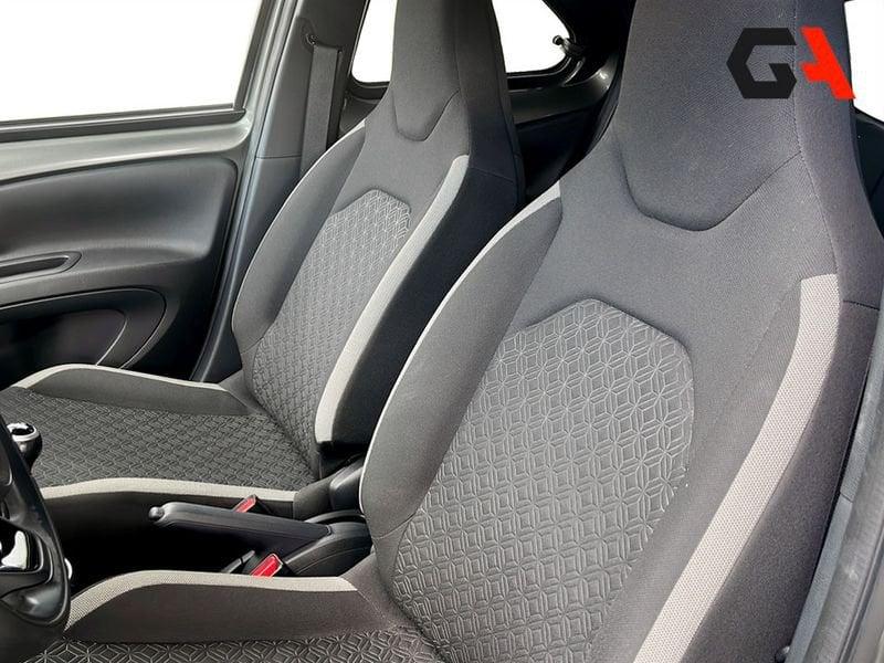 Toyota Aygo X Aygo X 1.0 VVT-i 72 CV 5 porte Trend Air