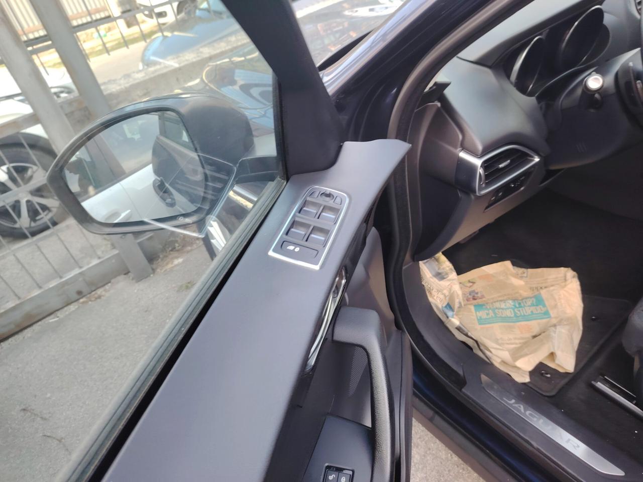Jaguar F-Pace 2.0 D 240 CV AWD aut. Pure
