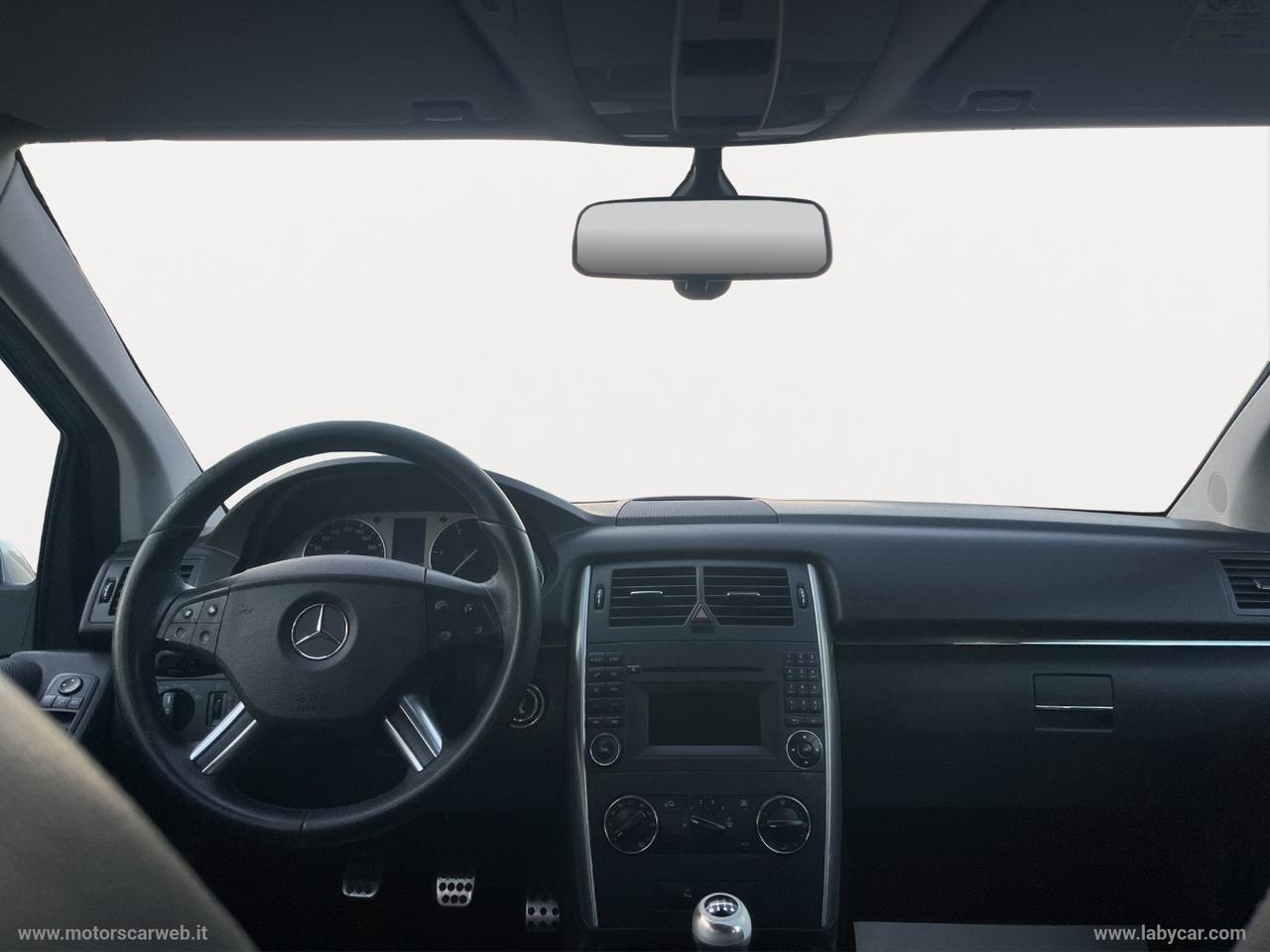 MERCEDES-BENZ B 200 CDI Sport