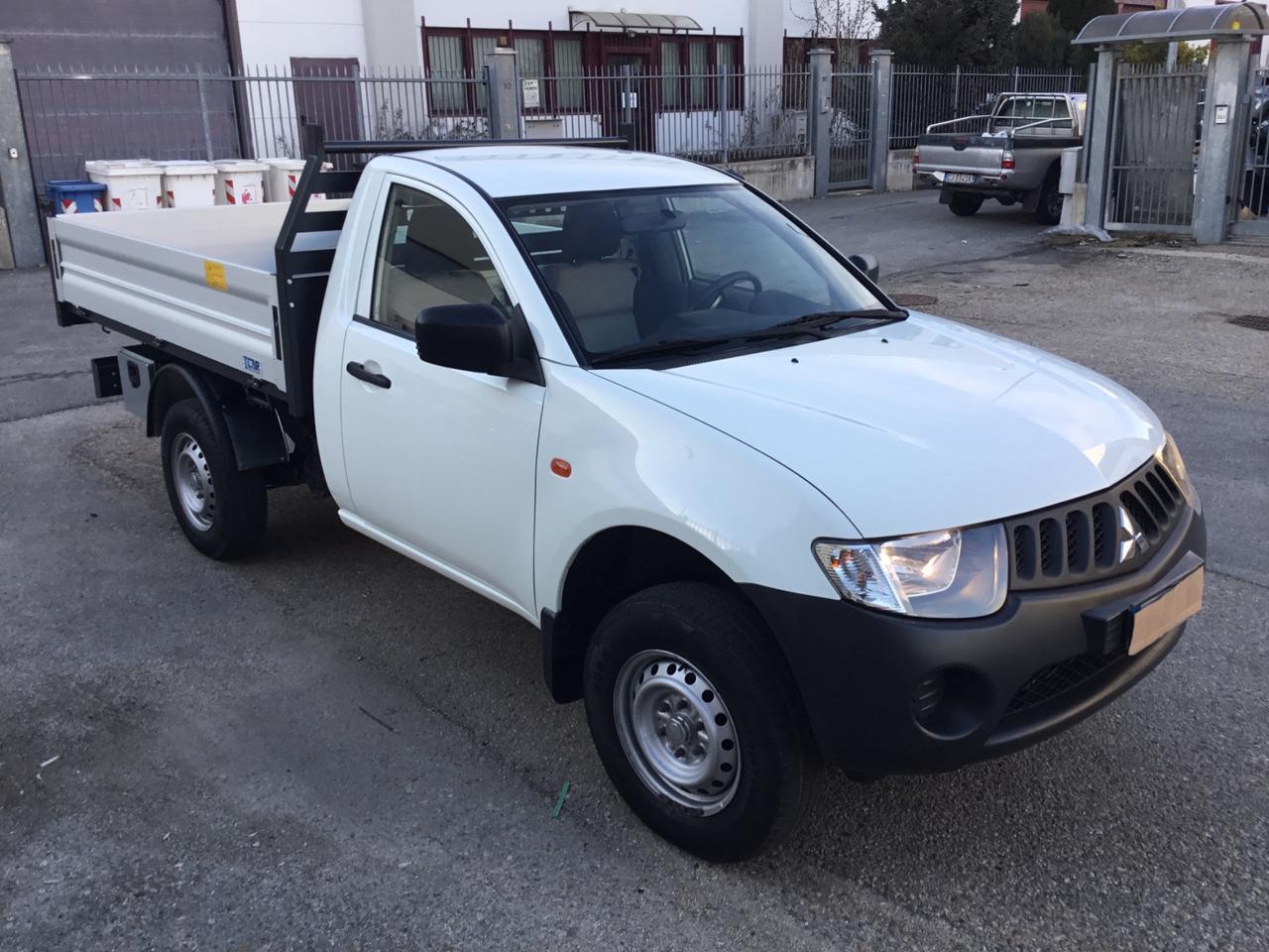 Mitsubishi L200 2.5 DI-D/136CV Single Cab cassone ribaltabile
