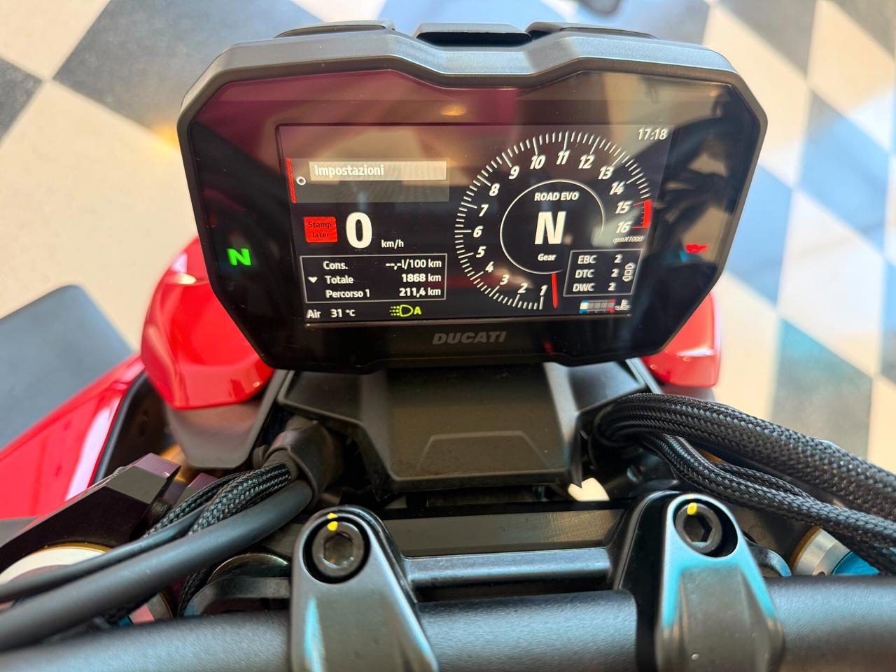 Ducati Streetfighter V4S