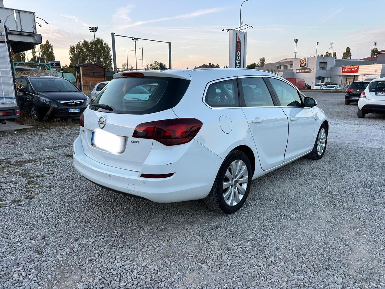 Opel Astra 1.7 CDTI 110CV Sports Tourer Cosmo