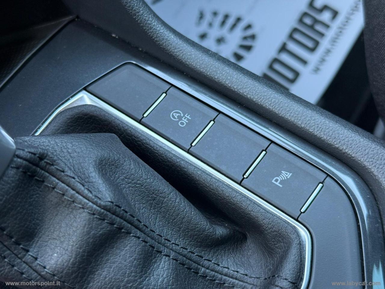 VOLKSWAGEN Tiguan 2.0 TDI 150CV SCR DSG R-Line