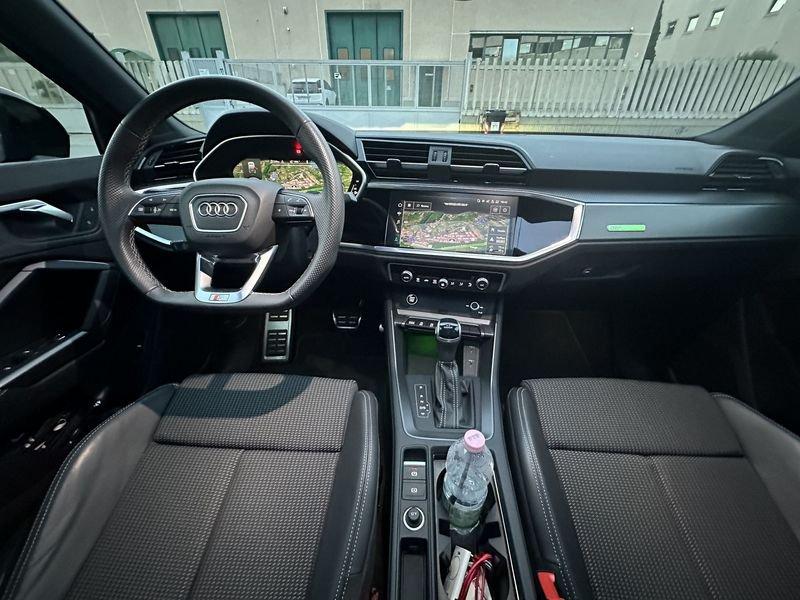 Audi Q3 Sportback Sportback 35 TDI S-tronic Identity Black S-line 150cv
