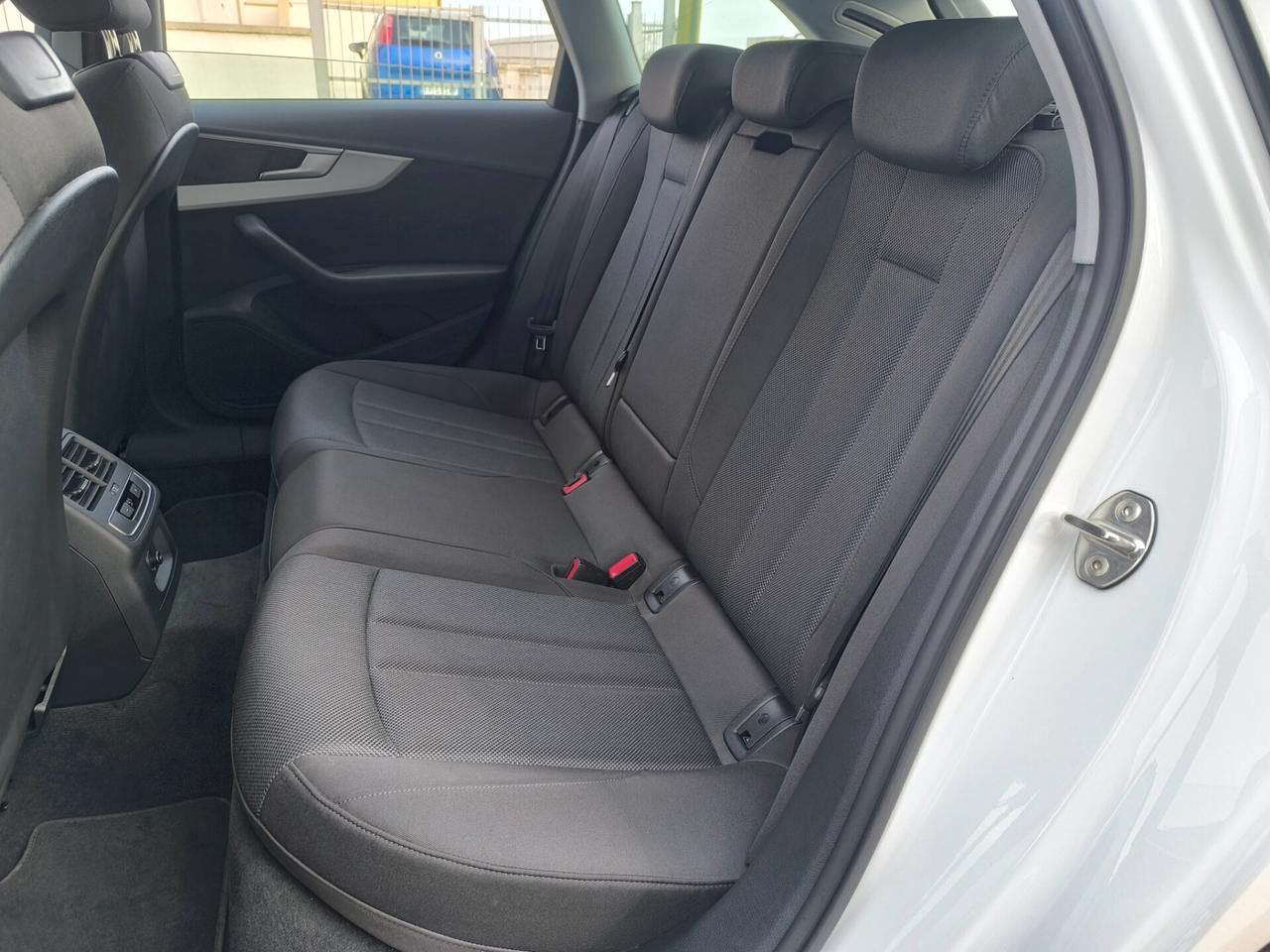 AUDI A4 AVANT BUSINESS PLUS 2.0 TDI 136cv 11/2022 TAGLIANDI AUDI