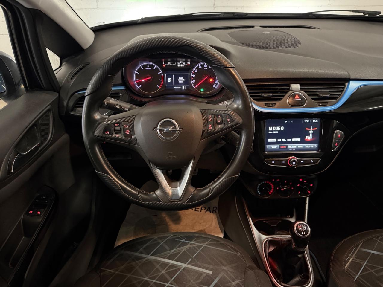 Opel Corsa 1.2 5 porte b-Color