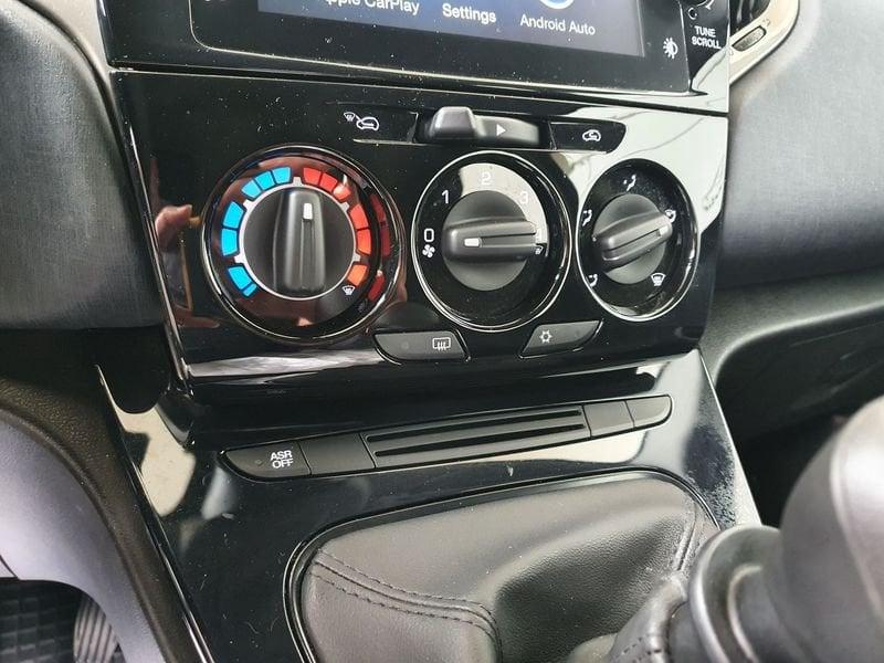 Lancia Ypsilon 1.0 FireFly 5 porte S&S Hybrid Gold TUA DA 129,00 AL MESE