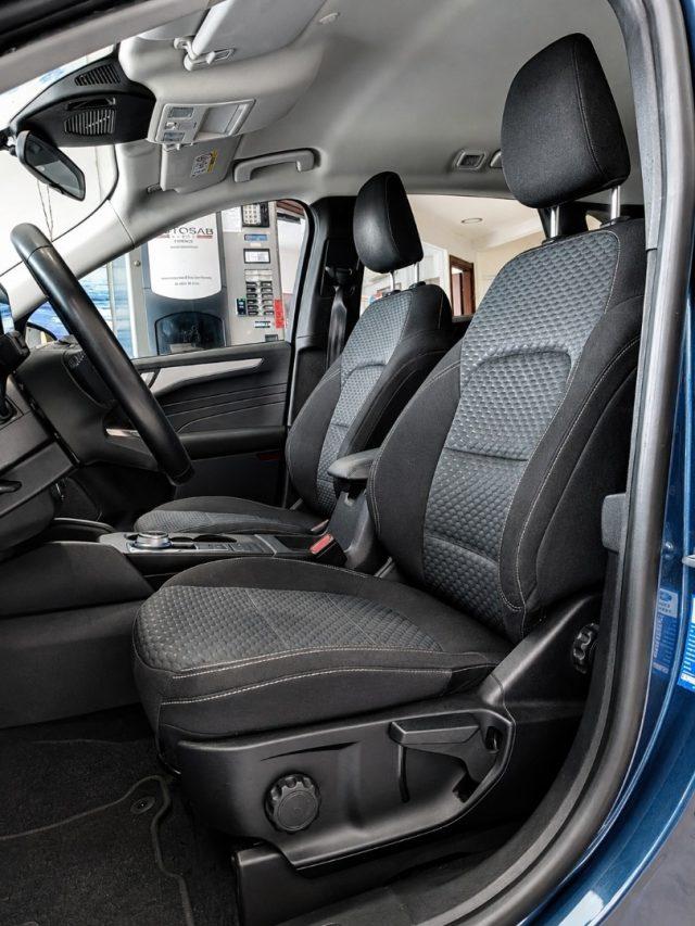 FORD Kuga 2.5 Plug In Hybrid Connect 2WD Automatic