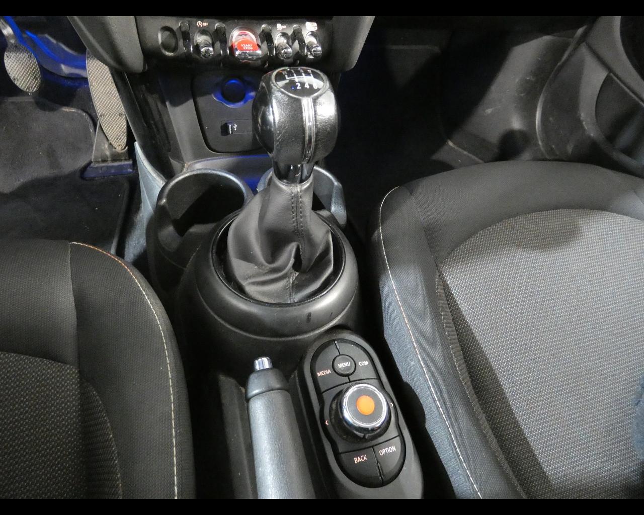 MINI Mini 5 porte (F55) - Mini 1.5 Cooper D Hype 5 porte