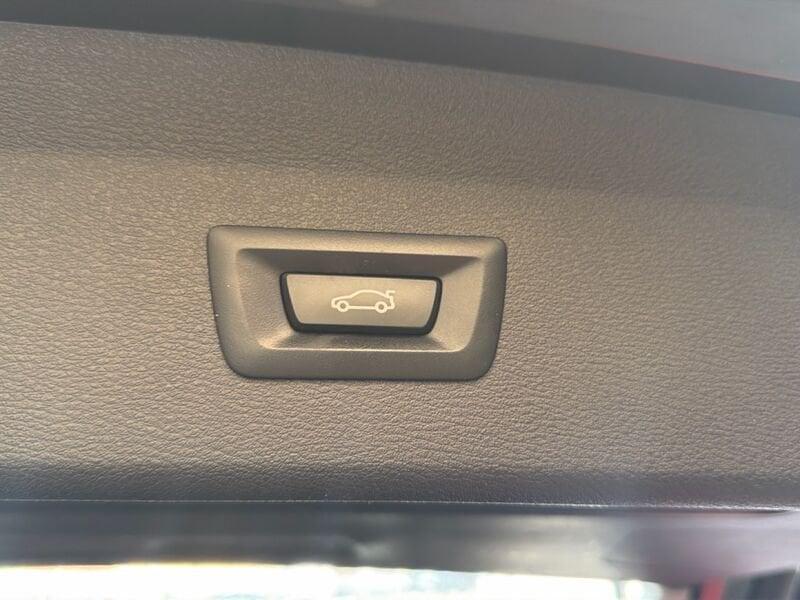 BMW X1 sDrive 18d XLine Plus automatico