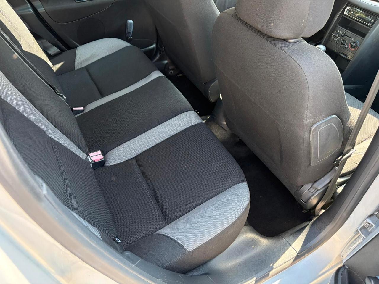 Peugeot 207 1.4 8V 75CV 5p. X Line