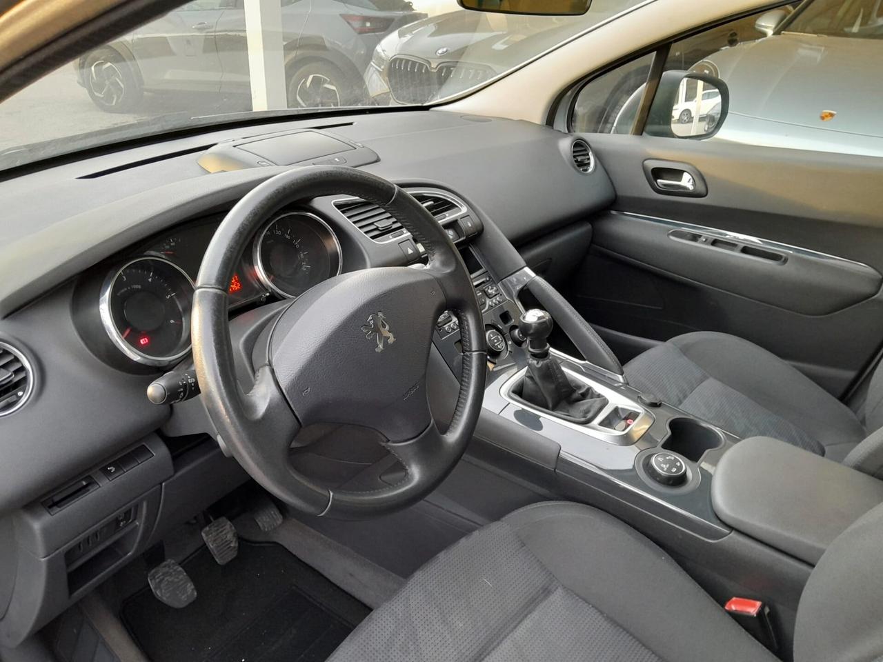 Peugeot 3008 1.6 HDi 115CV Active