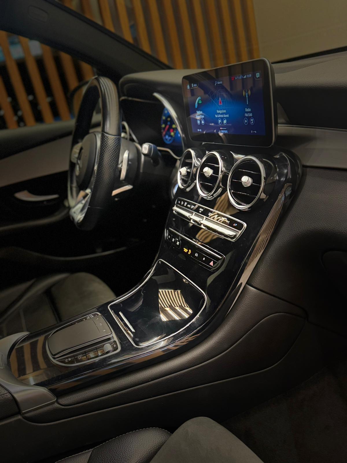 Mercedes-Benz GLC 250 4MATIC EXCLUSIVE AMG PERFECT GARANZIE PERMUTE