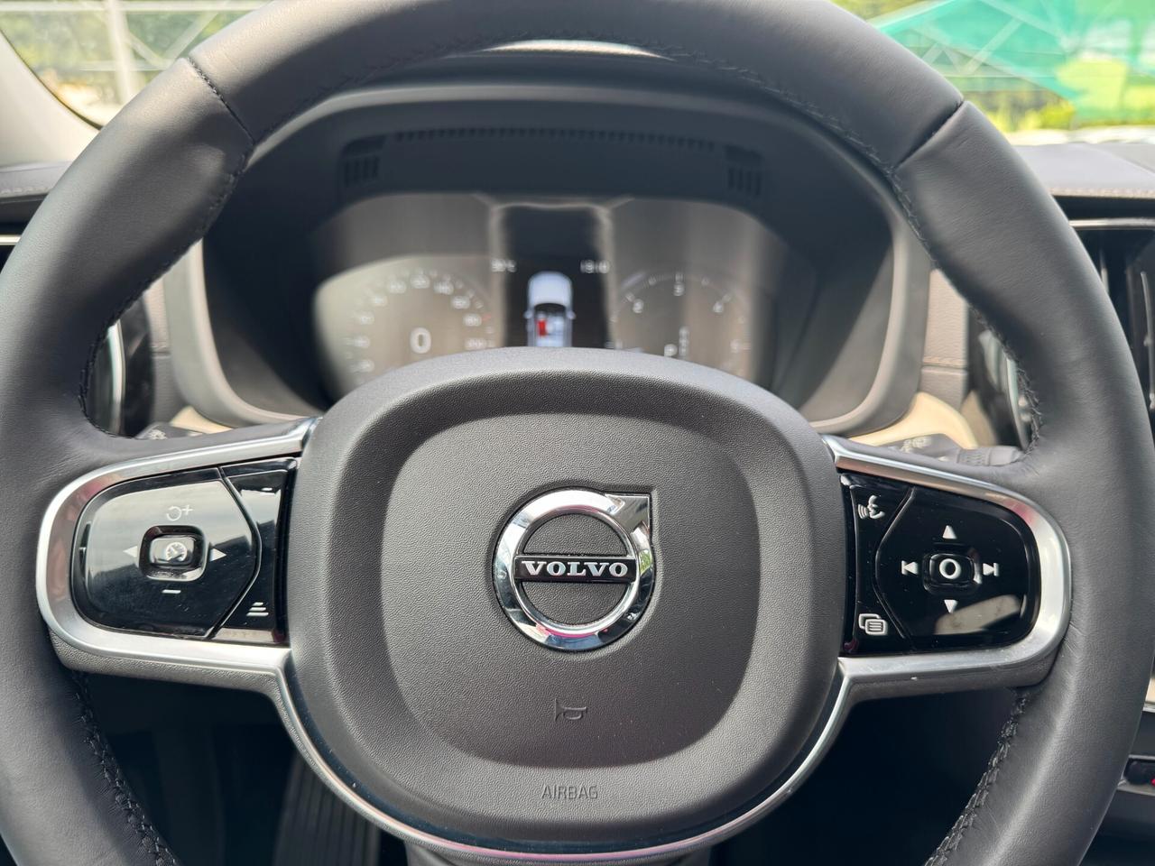 Volvo XC 60 XC60 B4 (d) AWD Geartronic Inscription