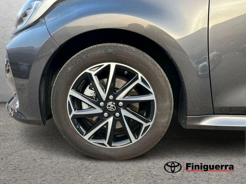 Toyota Yaris Hybrid Trend MY22