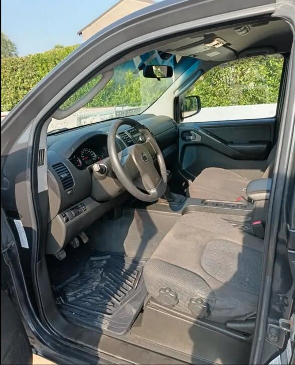 Nissan Navara 2.5 dCi 2 porte King Cab XE