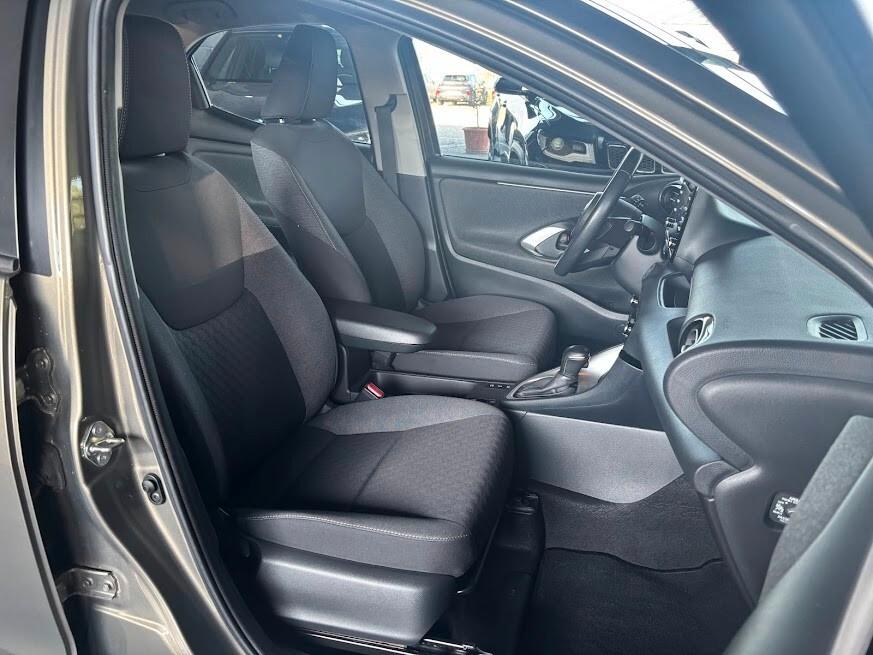 Toyota Yaris 1.5 Hybrid 5 porte Trend NEOPATENTATI