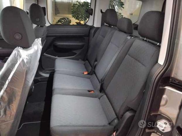 Volkswagen Caddy 2.0TDI 122 CV DSG EDITION PRONTA