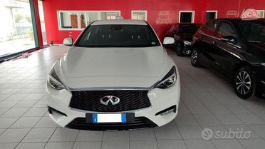 INFINITI Q30 2.2 diesel DCT AWD Premium Tech "NA