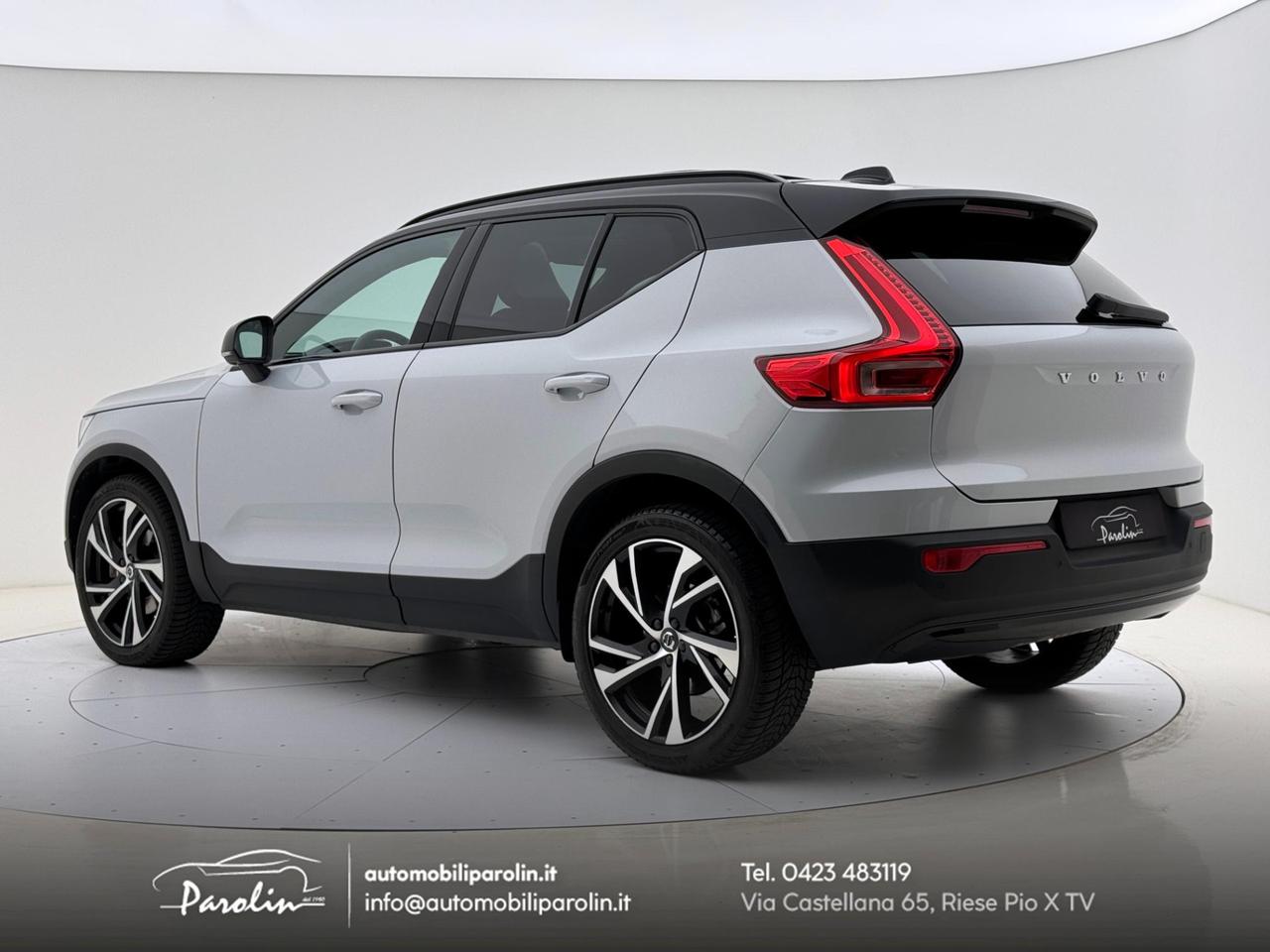 Volvo XC40 2.0 b5 R-design awd auto Tetto-Pelle-360°
