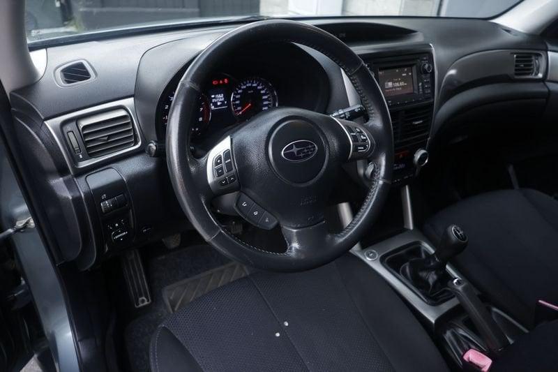 Subaru Forester Subaru Forester 2.0X Bi-Fuel Comfort 110KW ANNO 2012