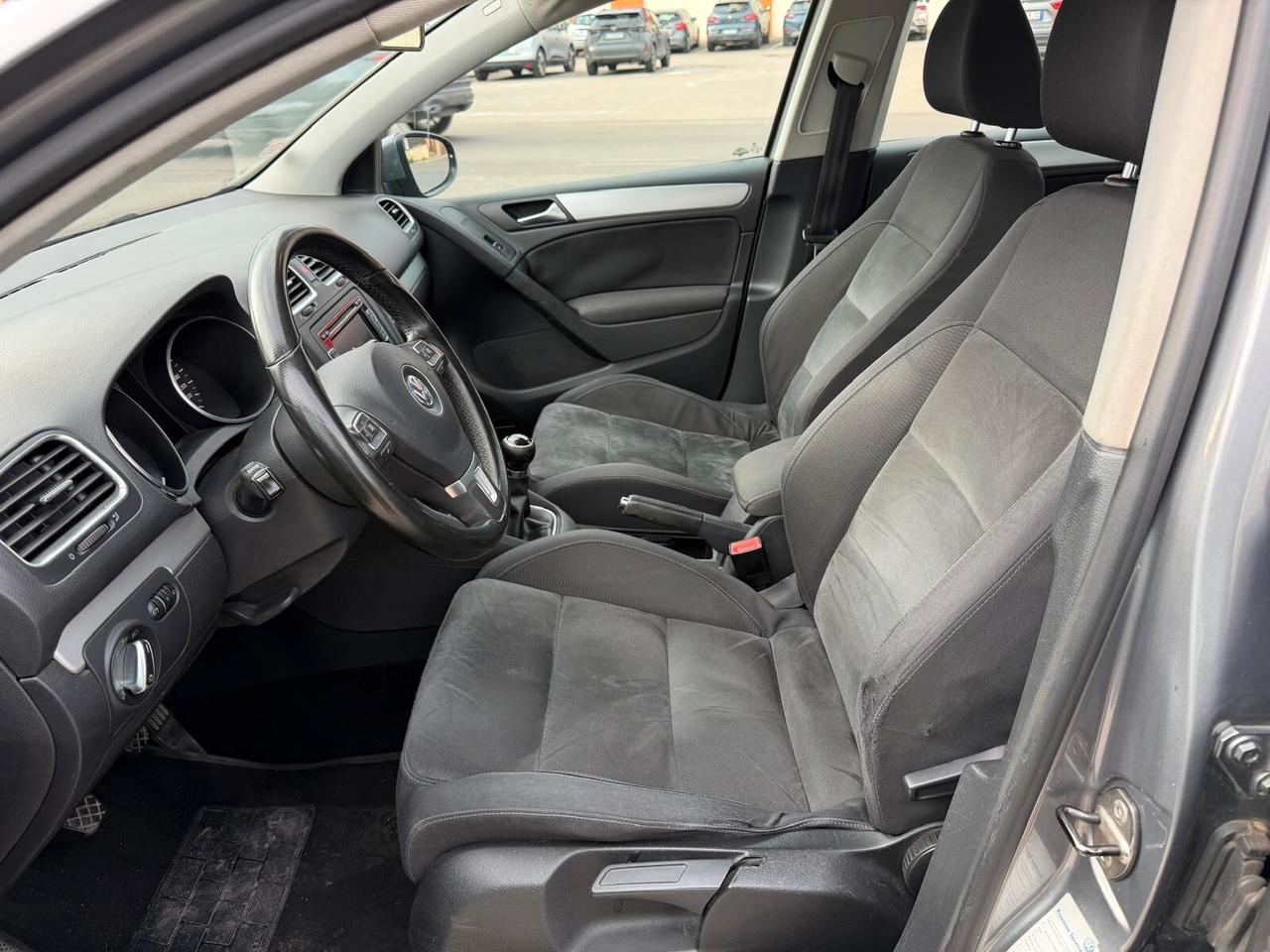 Volkswagen Golf 1.6 TDI diesel - 2011