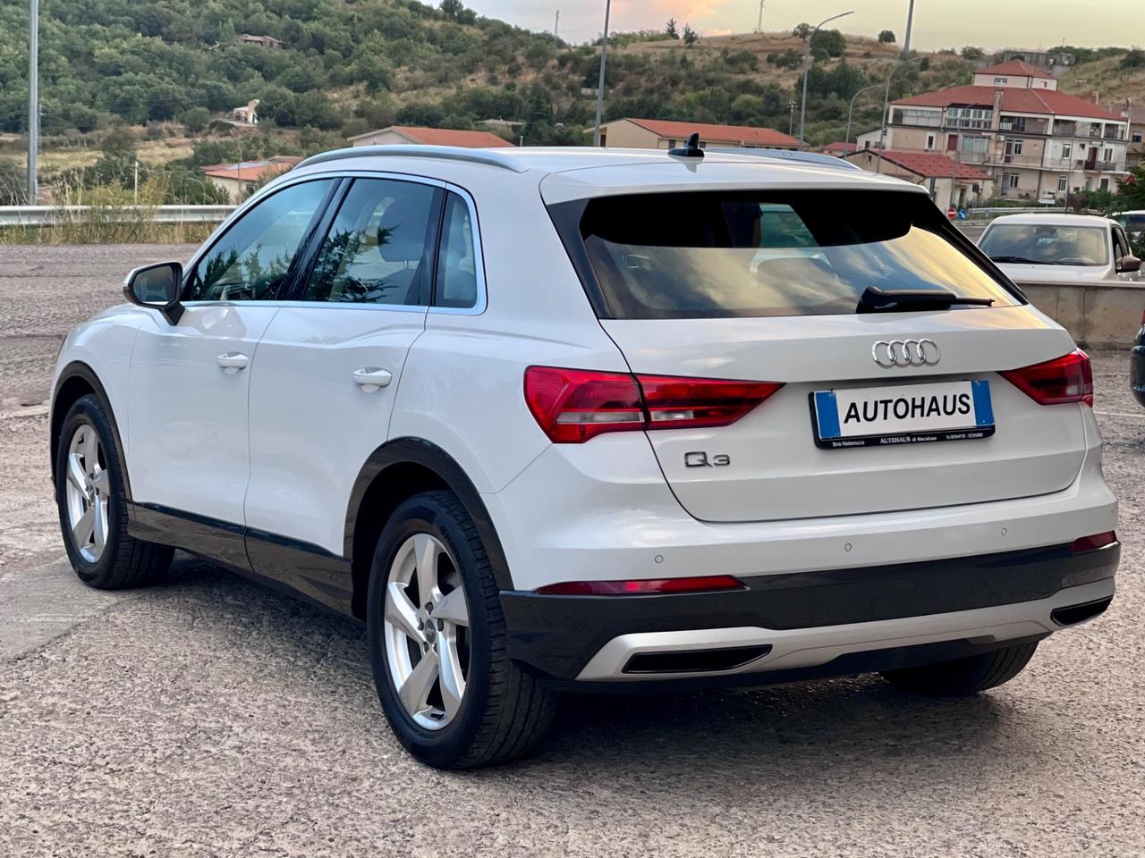 Audi Q3 35 TDI 2.0 TDI 150cv S-Tronic - 95.000km