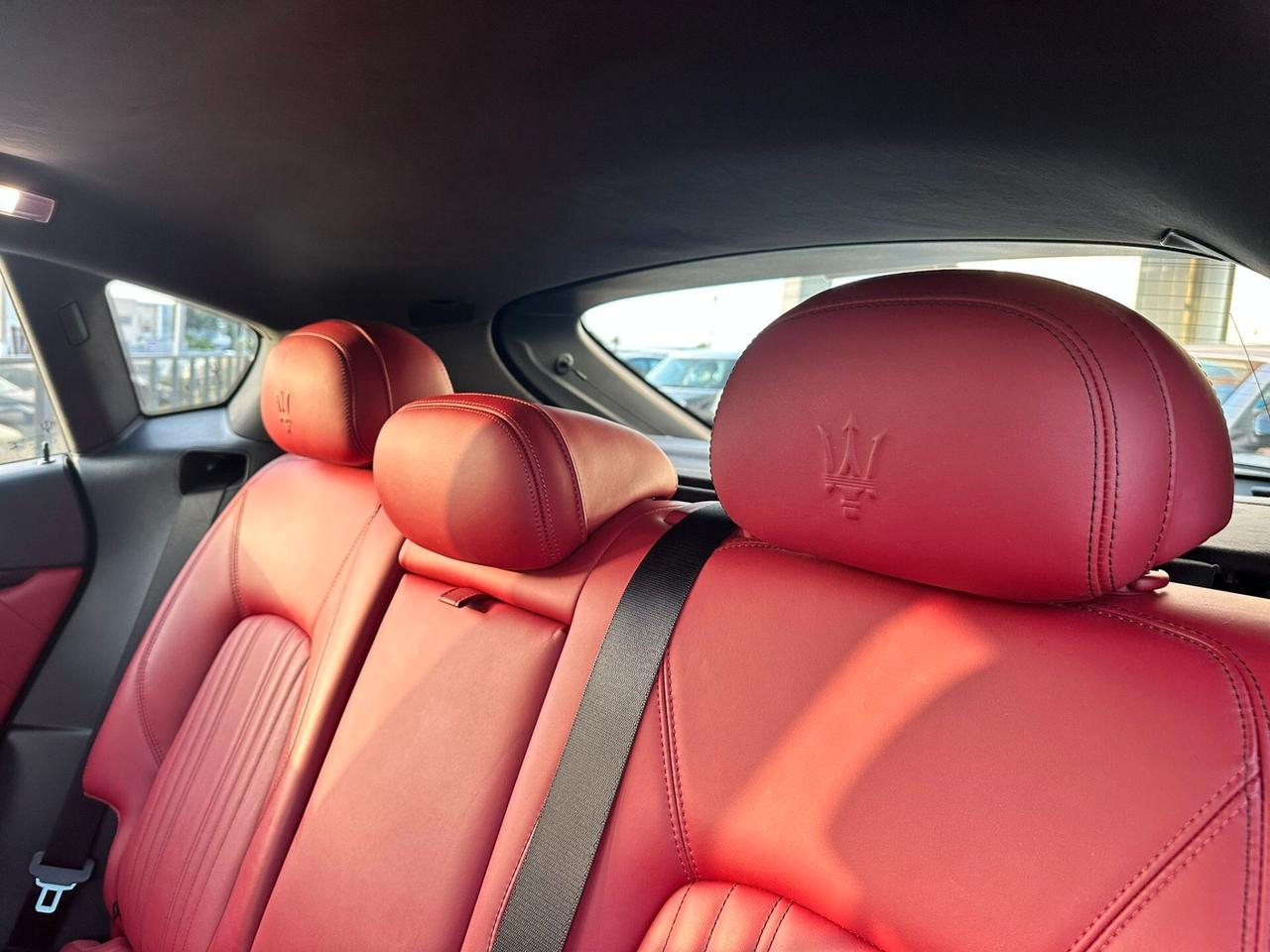 Maserati Levante V6 Diesel 275 CV AWD Granlusso