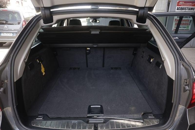 BMW Serie 5 520d xDrive Luxury Auto Unicoproprietario