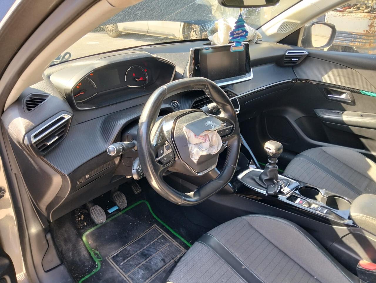 Peugeot 208 1.2 Benzina 100cv 2020 SINISTRATA