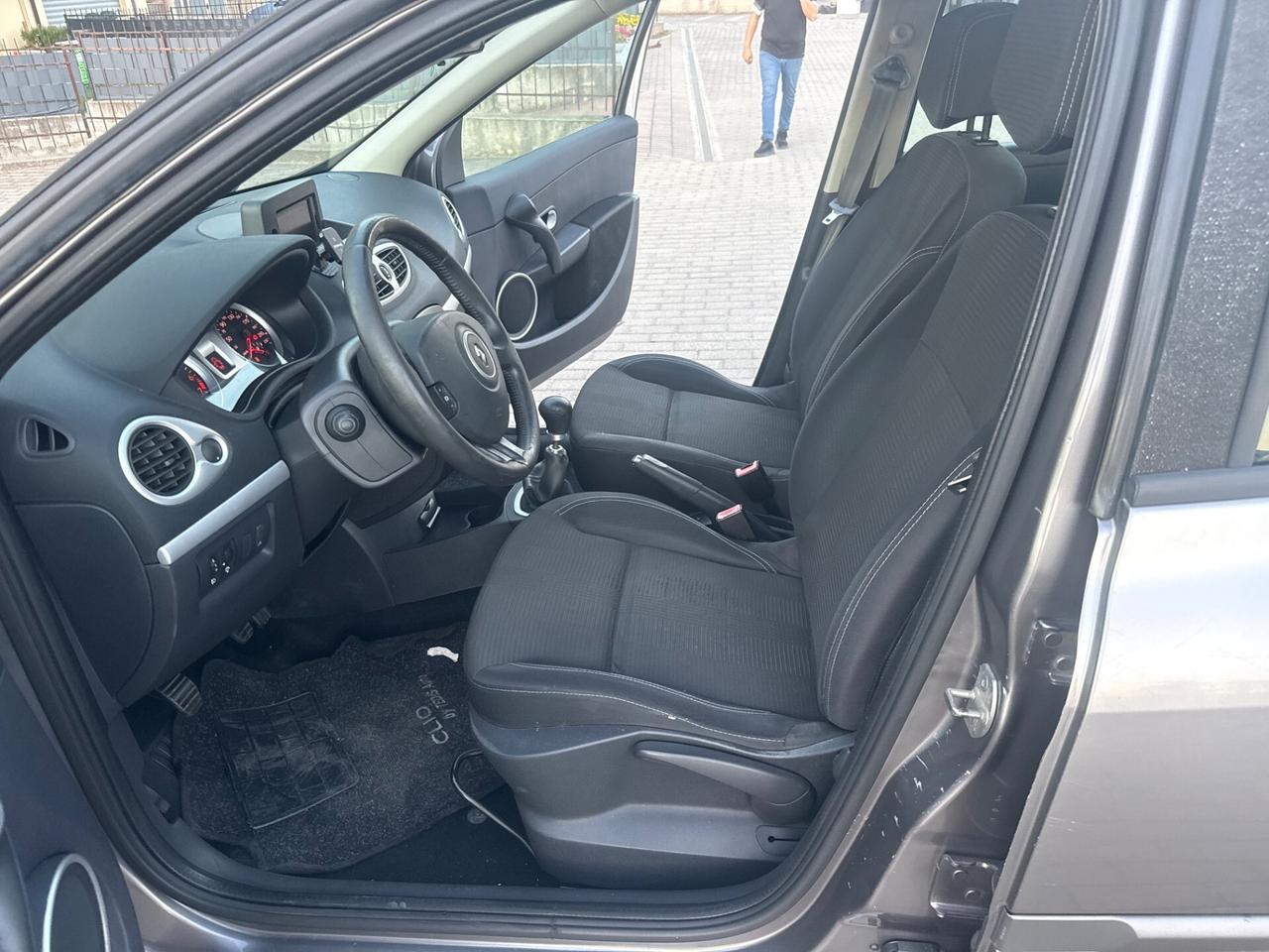 Renault Clio 1.2 16V 5 porte Luxe