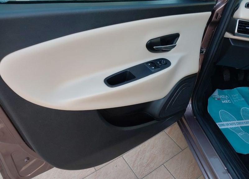 Lancia Ypsilon 0.9 Twinair 85 CV metano Ecochic Gold