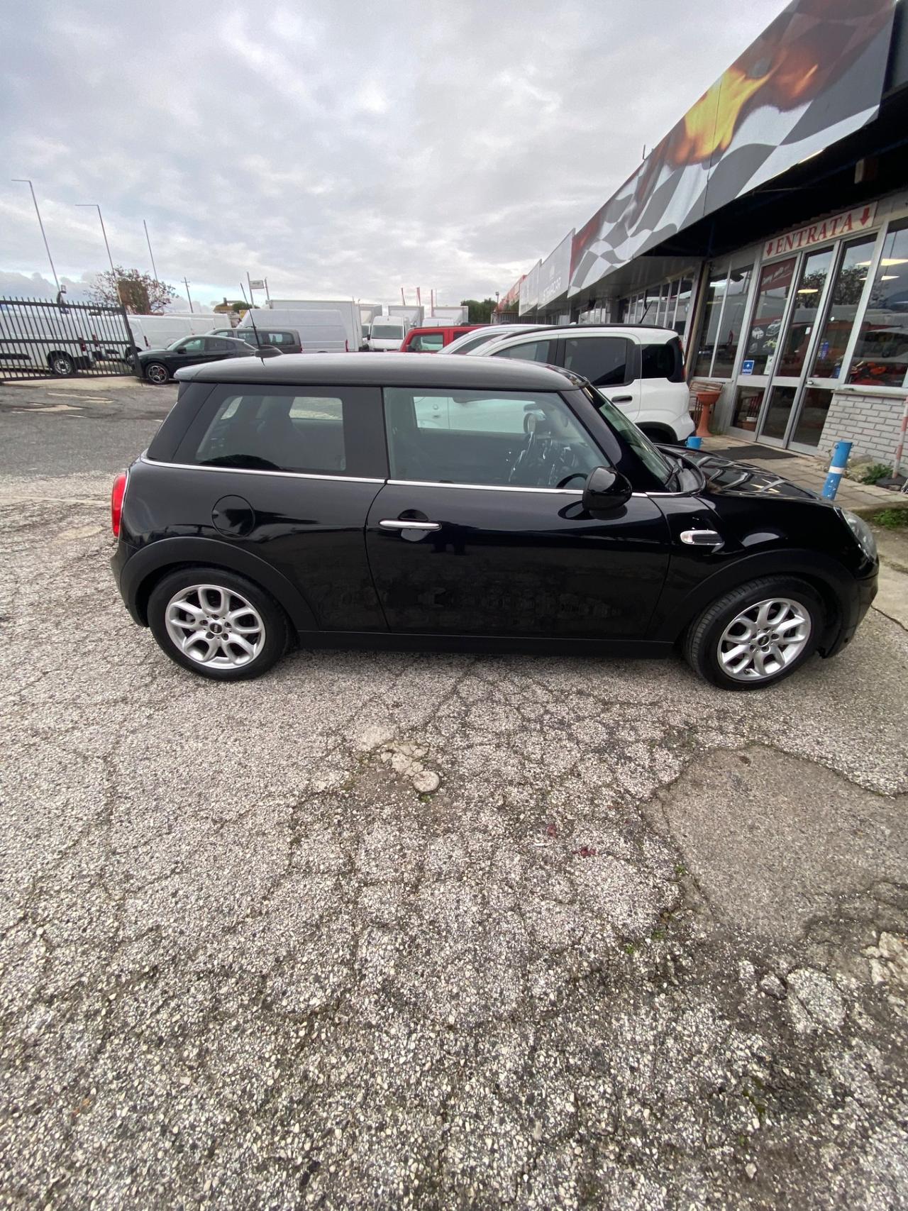 Mini 1.2 One 75 CV automatica