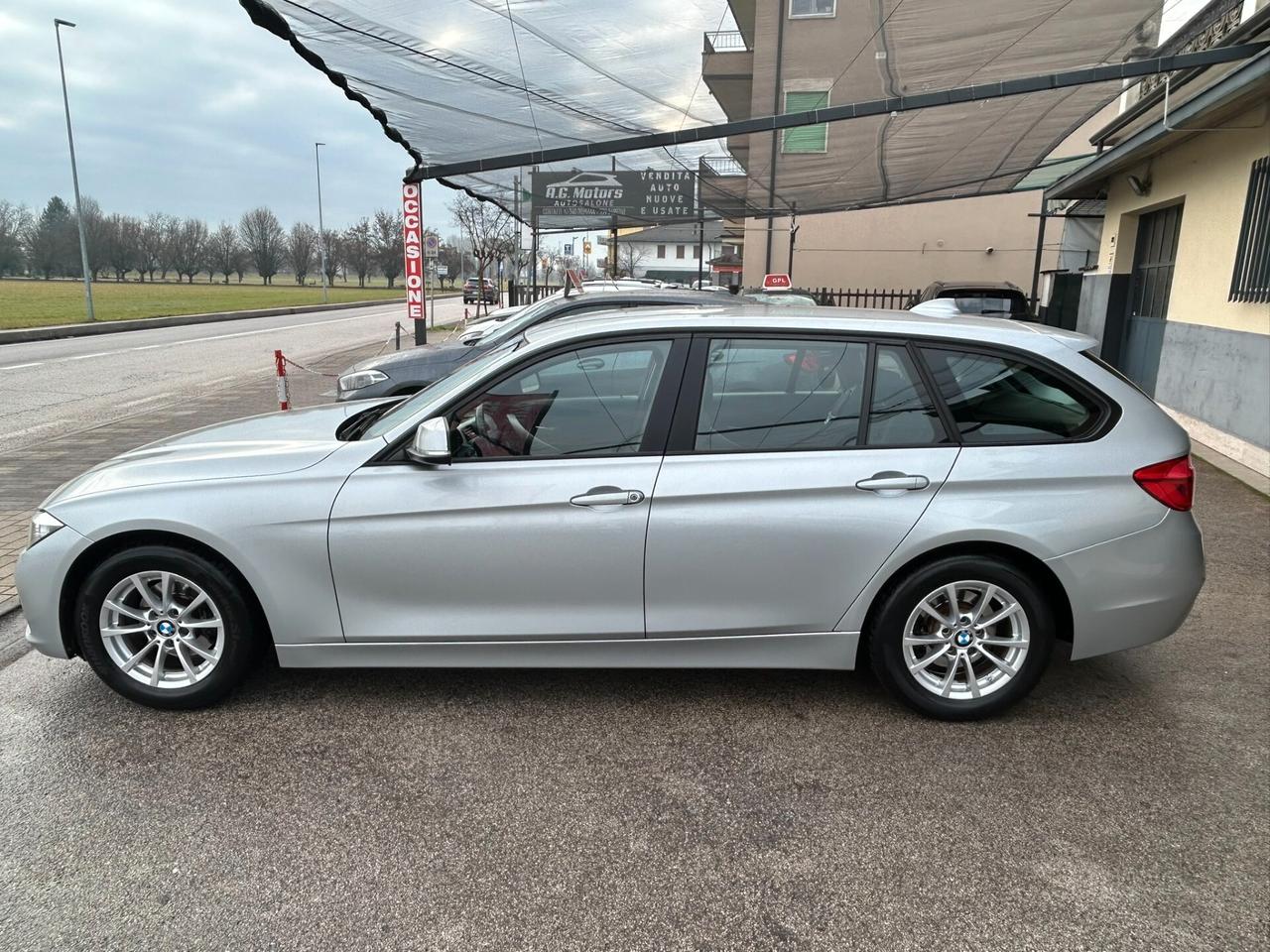 BMW 318d Touring 150CV Business Advantage auto
